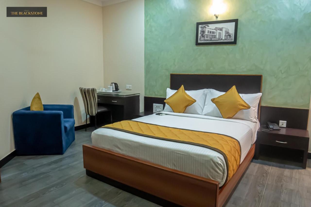 Hotel The Black Stone Bangalore Ngoại thất bức ảnh