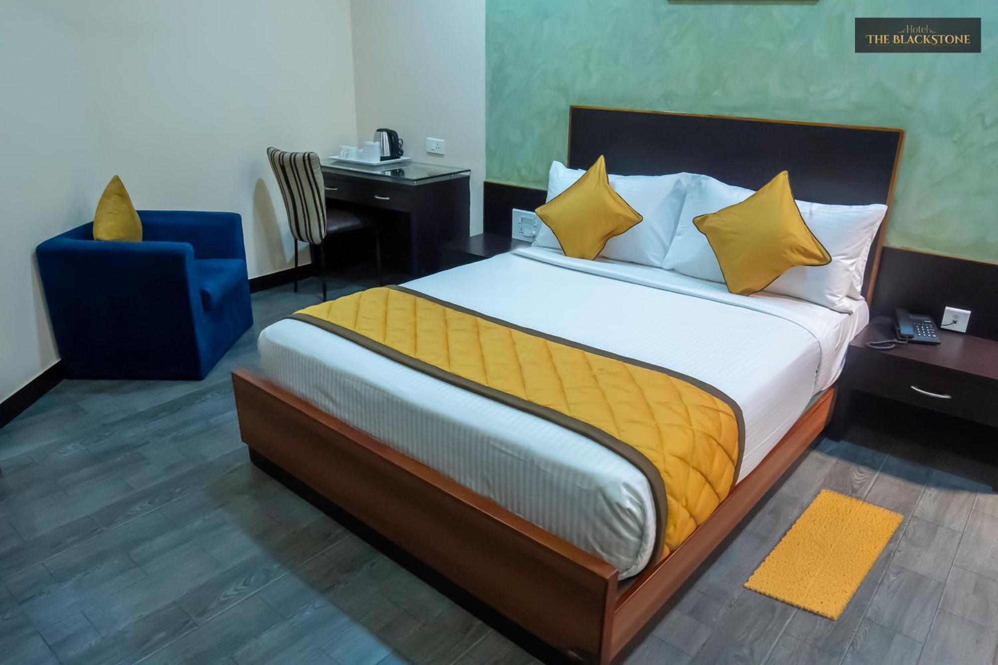 Hotel The Black Stone Bangalore Ngoại thất bức ảnh